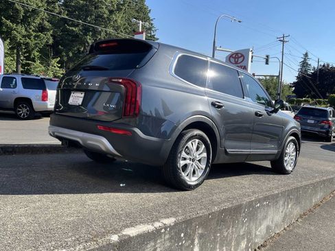 Used 2021 Kia Telluride LX AWD/4WD image 7