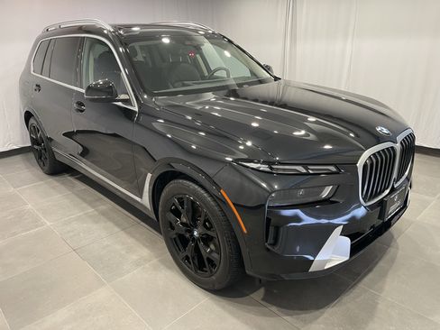 Used 2026 BMW X7 xDrive40i image 3