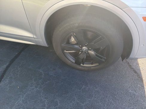 Used 2019 Audi Q5 Prestige AWD/4WD image 3