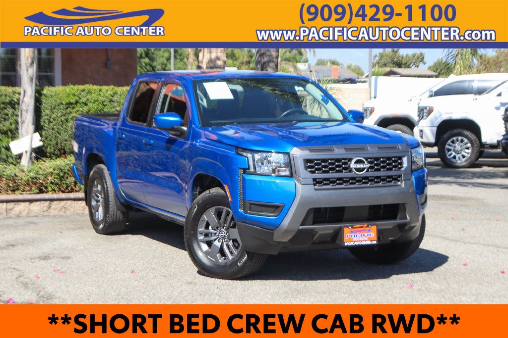 Used 2025 Nissan Frontier SV RWD image 1