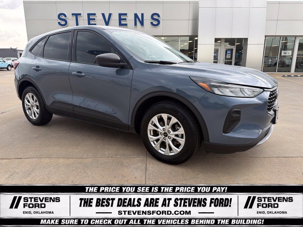 Used 2025 Ford Escape Active FWD image 3