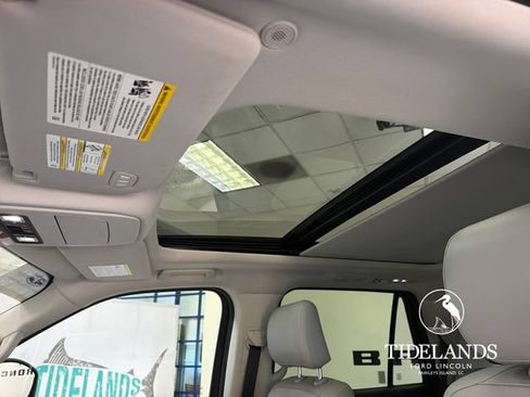 Certified 2025 Ford Expedition Platinum AWD/4WD image 27