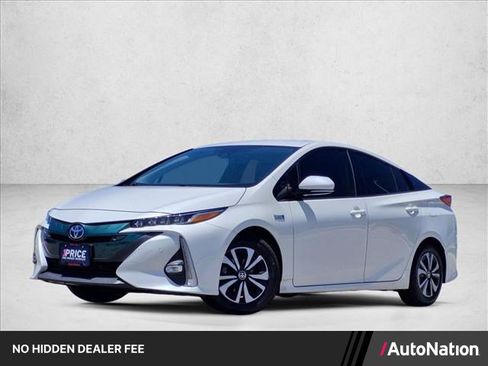 Used 2018 Toyota Prius Prime Advanced FWD image 1