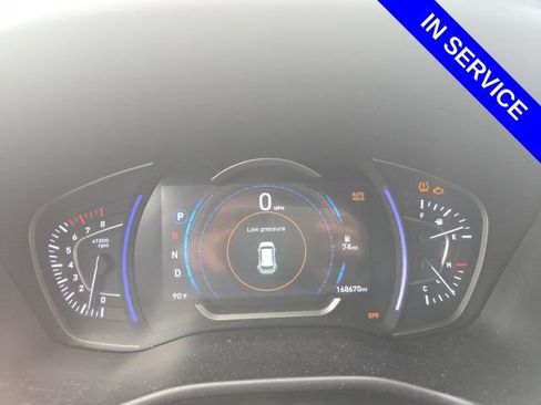 Used 2019 Hyundai Santa Fe Limited AWD/4WD image 5
