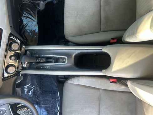 Used 2016 Honda HR-V LX image 16