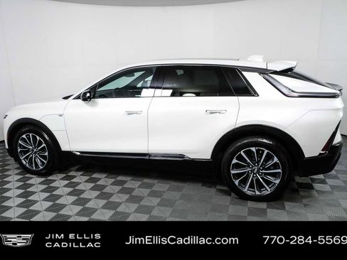 Certified 2024 Cadillac Lyriq Sport RWD image 40