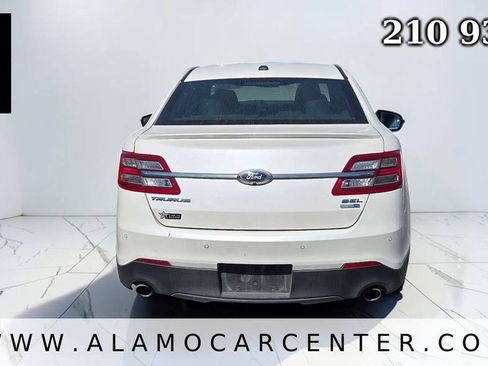 Used 2018 Ford Taurus SEL w/ Equipment Group 201A AWD/4WD image 4