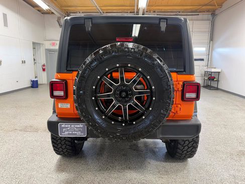 Used 2018 Jeep Wrangler Unlimited Sport S image 3