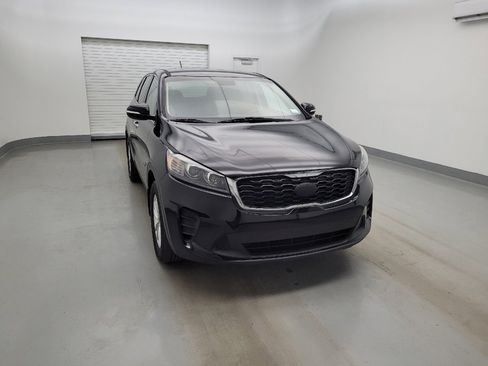 Used 2019 Kia Sorento L FWD image 14