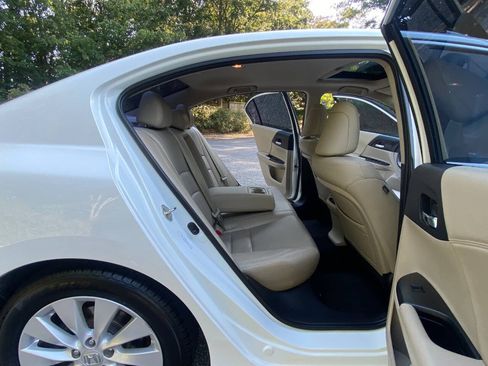 Used 2014 Honda Accord EX-L image 50