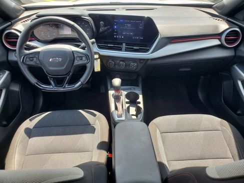 Used 2024 Chevrolet Trax RS w/ Driver Confidence Package FWD image 13