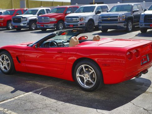 Used 2002 Chevrolet Corvette Coupe RWD image 12