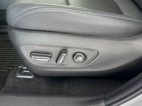 Used 2022 Toyota RAV4 Limited w/ Limited Grade Weather Package image 21