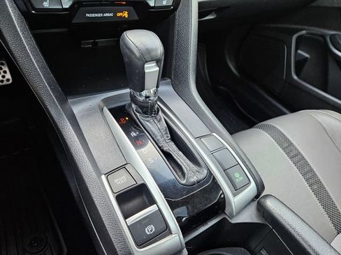 Used 2019 Honda Civic Touring image 24
