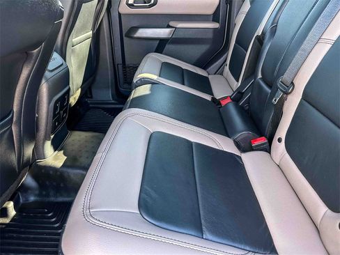 Used 2023 Ford Bronco Wildtrak image 18