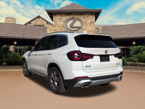 Used 2022 BMW X3 sDrive30i w/ Premium Package 2 (ZPA) RWD image 3