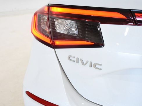 Used 2023 Honda Civic EX-L image 29
