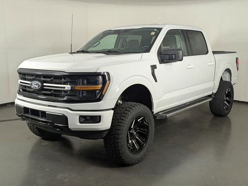 Used 2025 Ford F150 XLT w/ Equipment Group 301A Standard AWD/4WD image 4