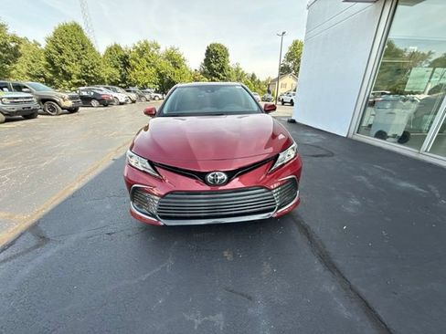 Used 2022 Toyota Camry LE w/ Convenience Package FWD image 3