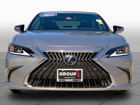 Used 2025 Lexus ES 350 w/ Premium Package FWD image 4