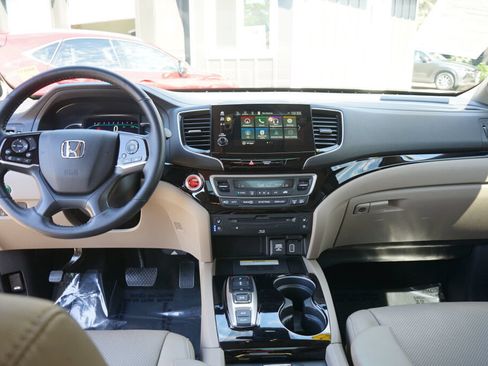 Used 2022 Honda Pilot Elite image 18