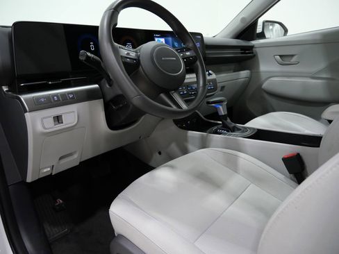 Used 2025 Hyundai Kona SEL image 20