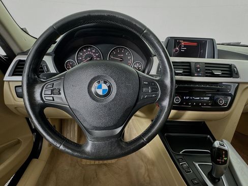 Used 2016 BMW 320i Sedan w/ Driver Assistance Package RWD image 10