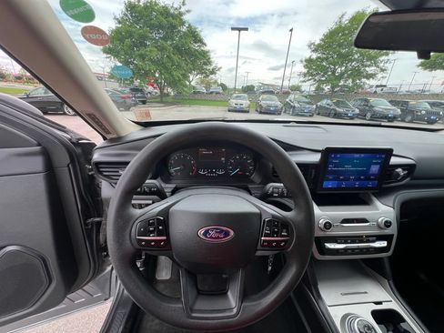 Used 2023 Ford Explorer 4WD image 42