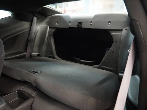 Used 2016 Chevrolet Camaro LT image 21