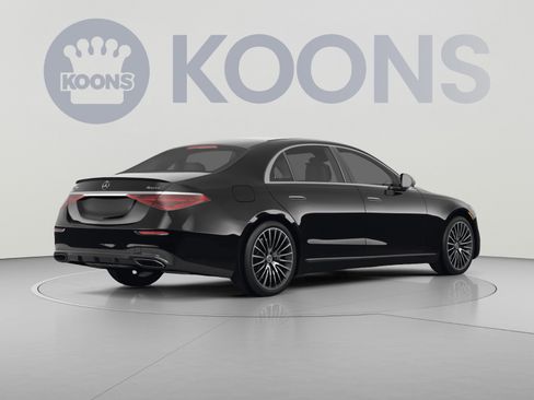 Used 2022 Mercedes-Benz S 500 4MATIC image 4