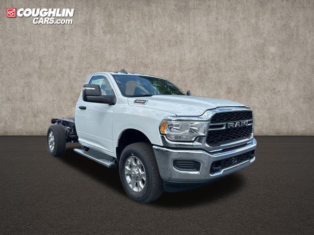 New 2024 RAM 3500 Tradesman AWD/4WD image 3