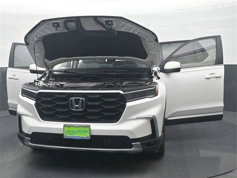 Used 2024 Honda Pilot EX-L image 37