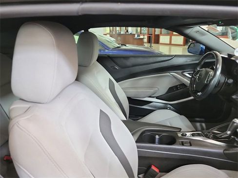 Used 2023 Chevrolet Camaro LT w/ RS Package image 18