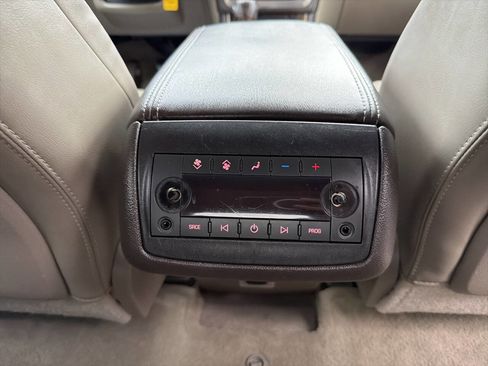 Used 2016 GMC Acadia Denali image 24