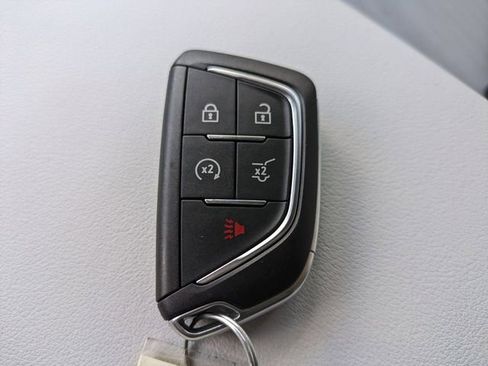 Used 2025 Cadillac Lyriq Luxury RWD image 32