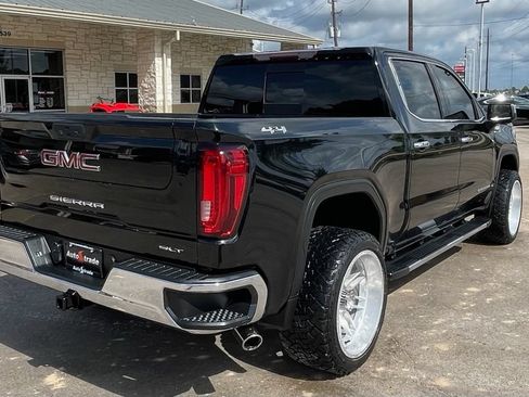 Used 2019 GMC Sierra 1500 SLT AWD/4WD image 3
