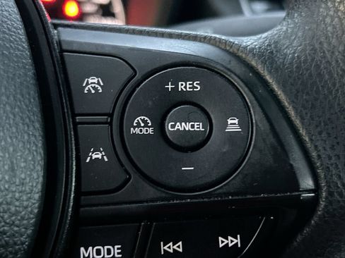 Used 2024 Toyota Corolla LE FWD image 17