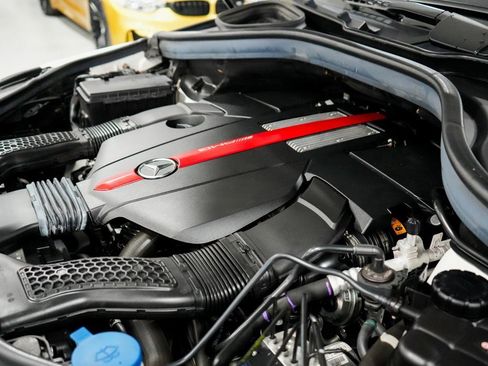 Used 2019 Mercedes-Benz GLE 43 AMG 4MATIC w/ Premium 2 Package image 31