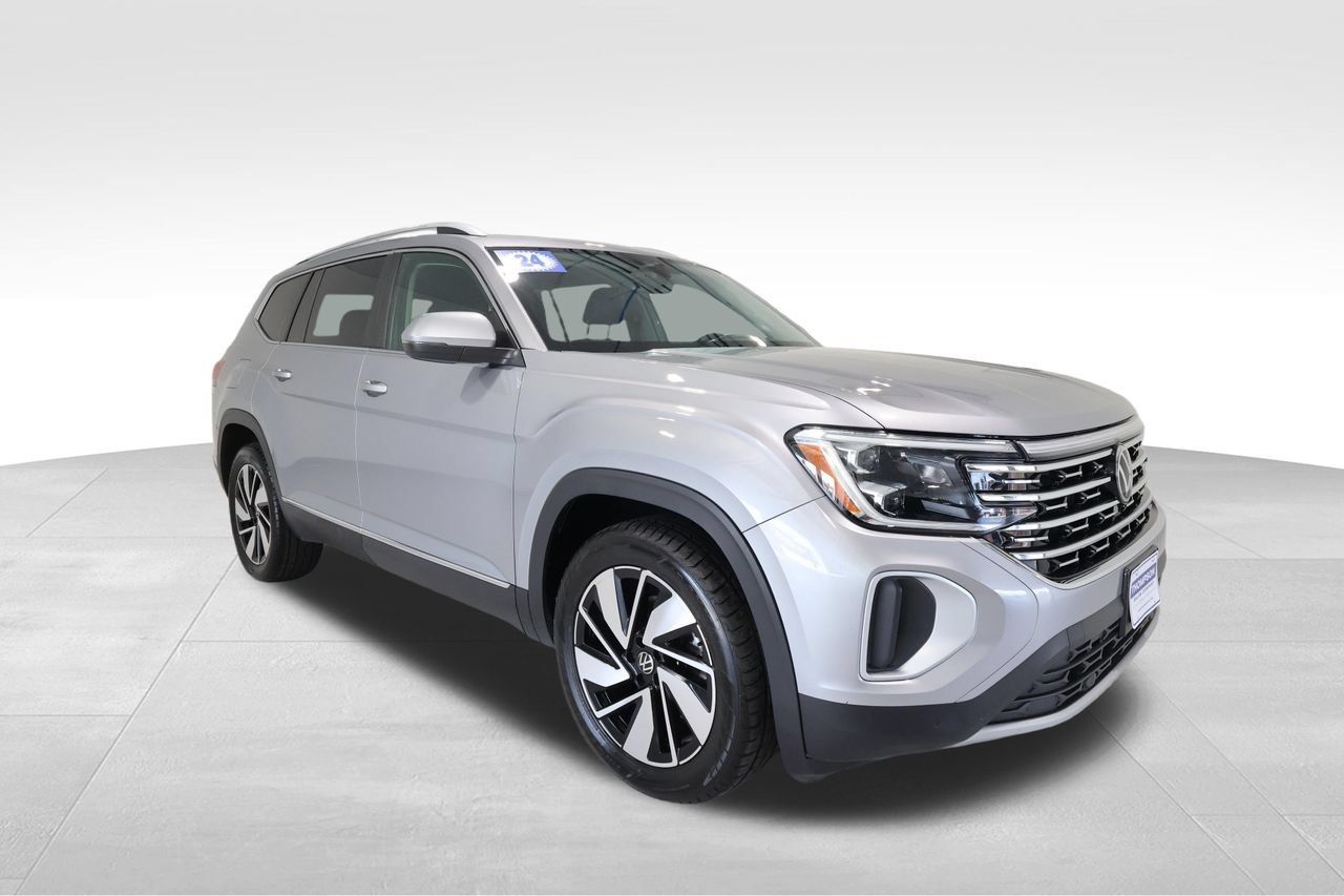 Used 2024 Volkswagen Atlas SEL AWD/4WD image 6