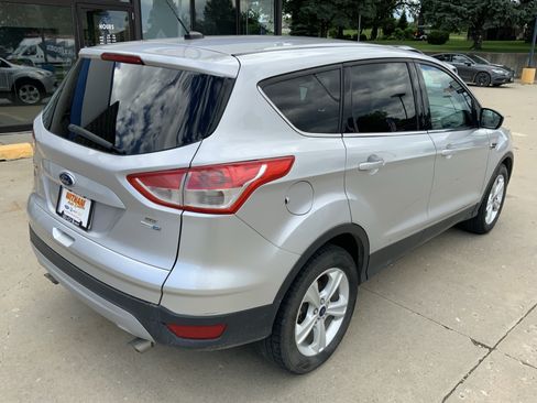 Used 2016 Ford Escape SE AWD/4WD image 3