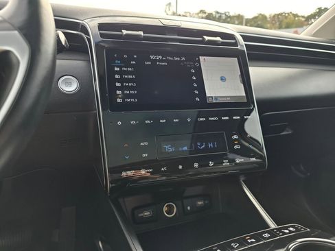 Used 2022 Hyundai Tucson Limited image 28