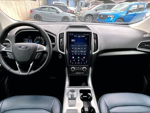 Used 2022 Ford Edge SEL w/ Sport Appearance Package image 15