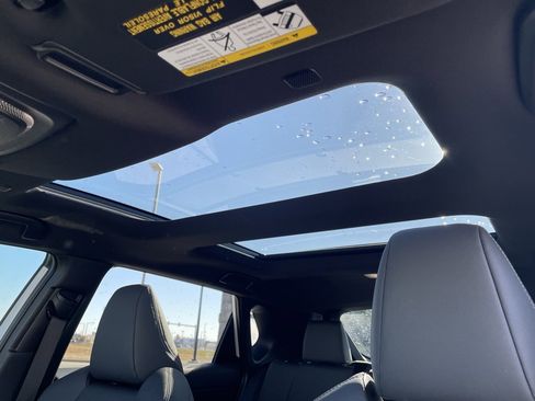 Used 2024 Toyota bZ4X Limited image 25