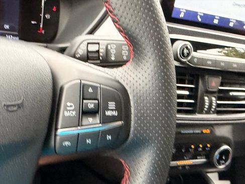 Used 2025 Ford Escape ST-Line AWD/4WD image 19