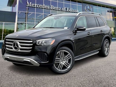 New 2026 Mercedes-Benz GLS 450 4MATIC image 2