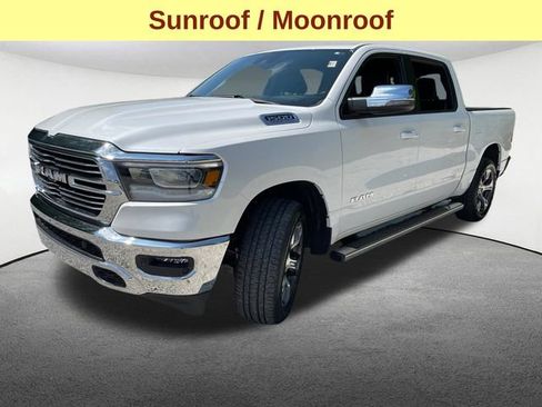 Used 2023 RAM 1500 Laramie AWD/4WD image 5