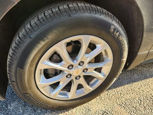Used 2020 Chevrolet Equinox LT FWD image 10