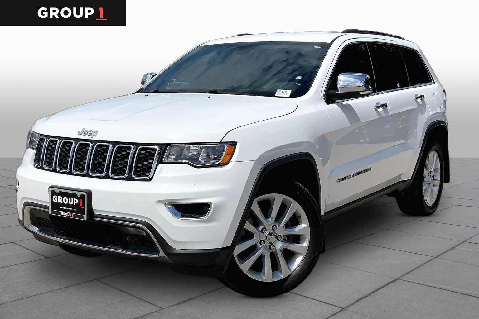 Used 2017 Jeep Grand Cherokee Limited AWD/4WD image 1