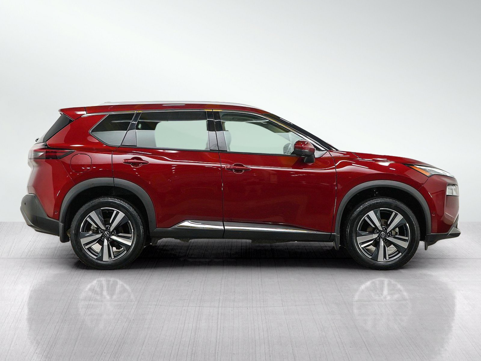 Used 2023 Nissan Rogue SL w/ SL Premium Package AWD/4WD image 6