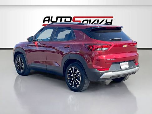Used 2024 Chevrolet TrailBlazer LT w/ LT Cold Weather Package FWD image 5